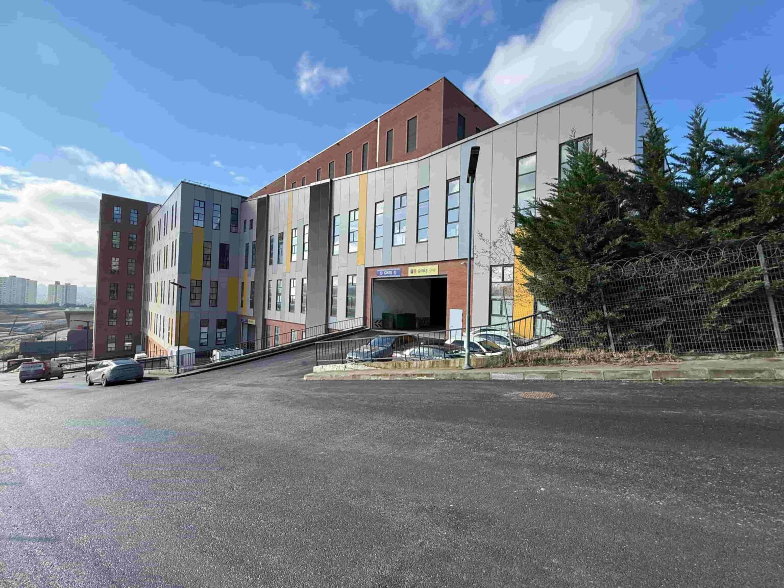 Investment-Ready Street-Level 196 m² Shop with Windows in TEM 34 Tahtakale — 3