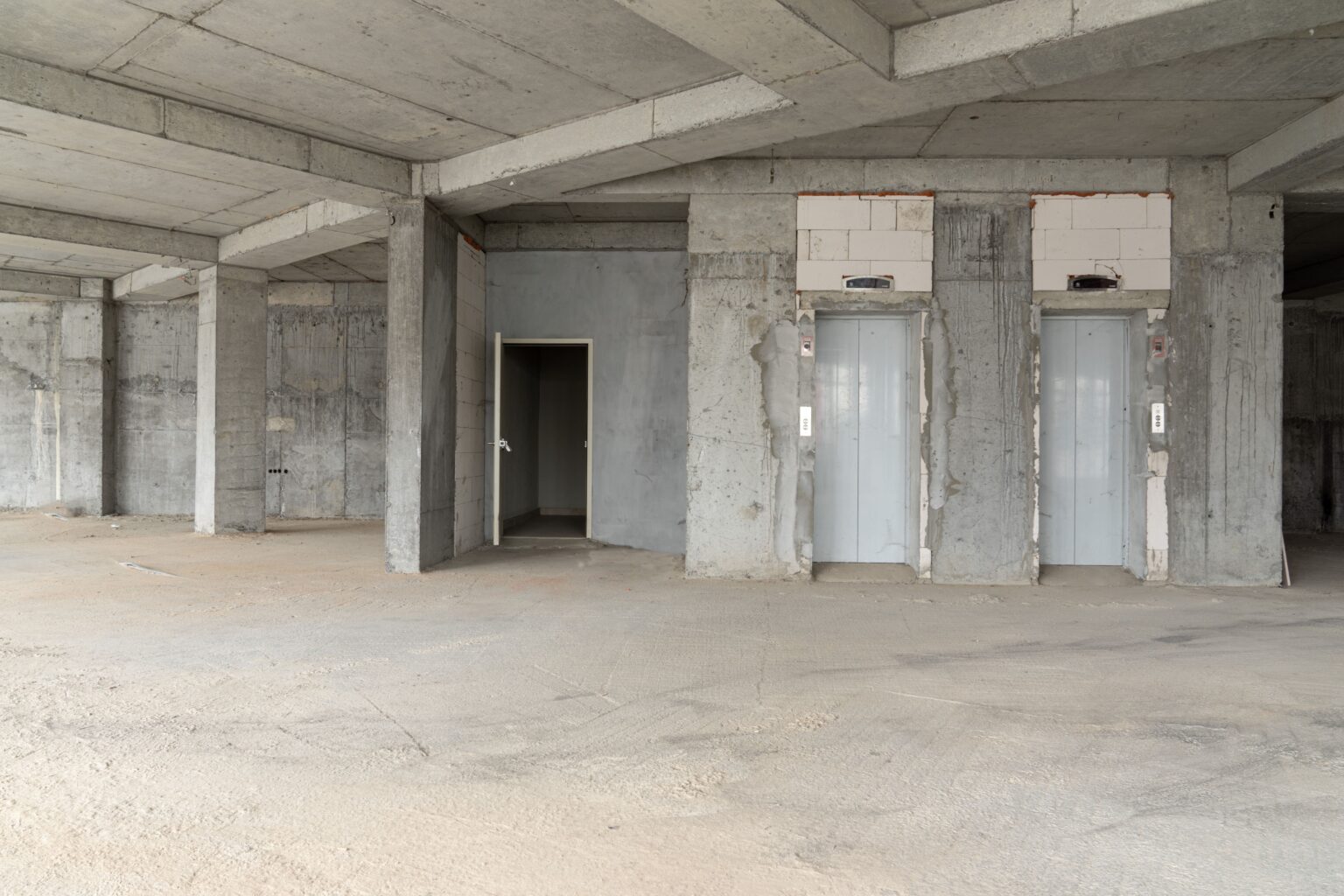 5,000 m² 5-Floor Building for Sale on a Main Road in Yeşilkent, Esenyurt — 8