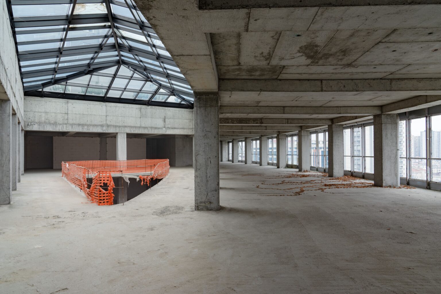 5,000 m² 5-Floor Building for Sale on a Main Road in Yeşilkent, Esenyurt — 4