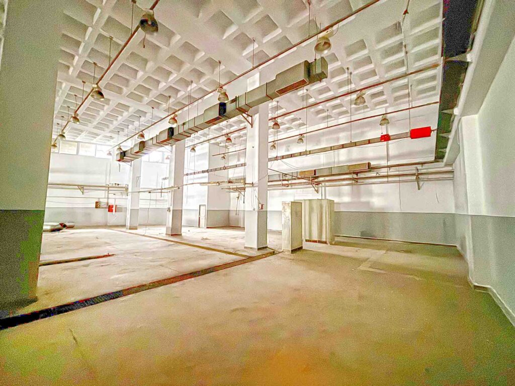 Esenyurt Kıraç’ta Kiralık 1.450 m² Zemine Basan Fabrika