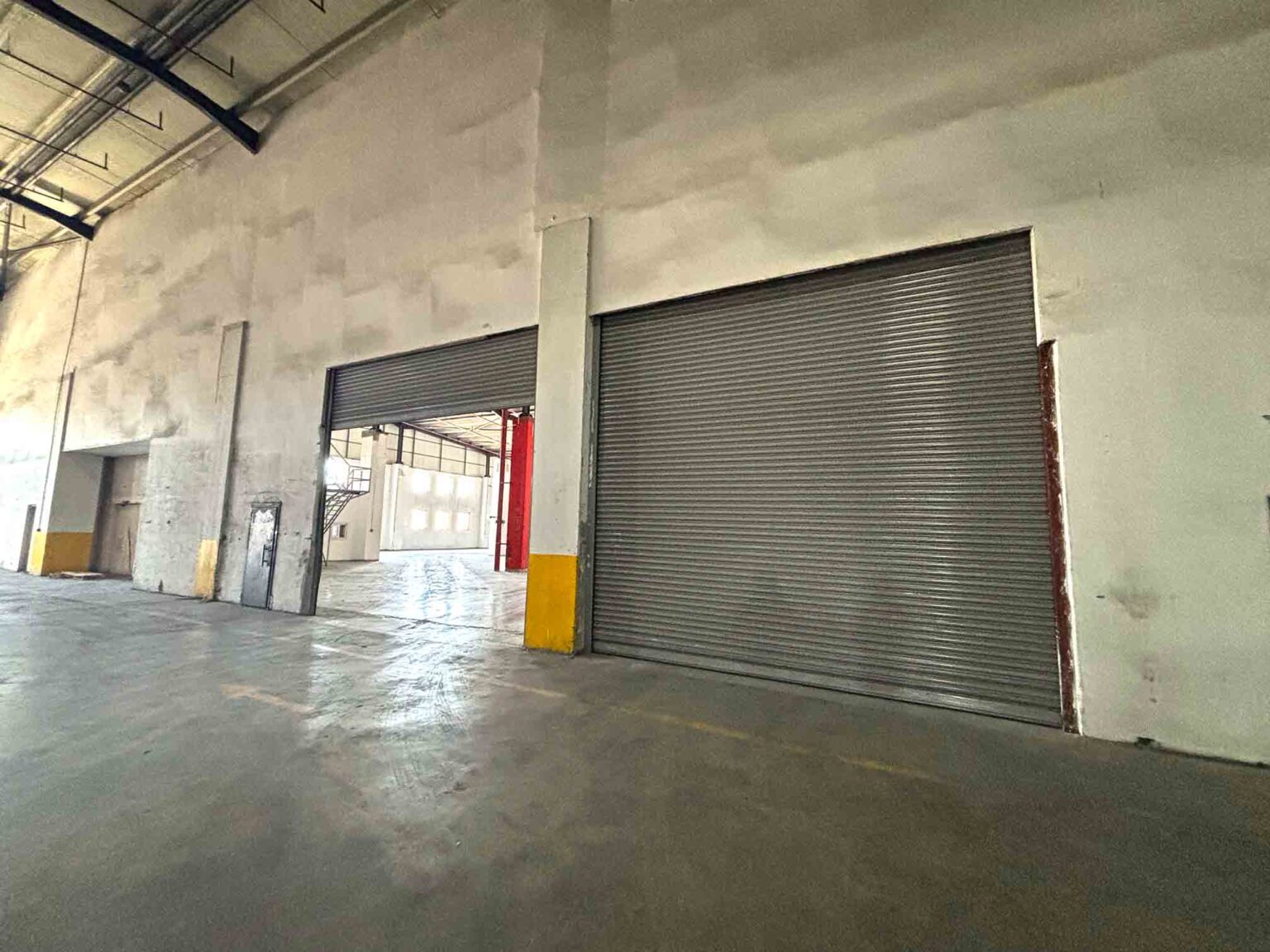 Esenyurt Reba & Soylu İş Merkezi’nde 2.250 m² Satılık Dükkan — 2