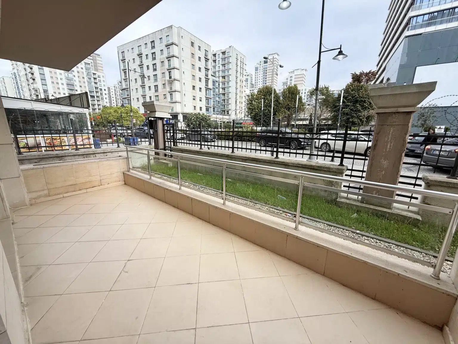 Akbatı AVM Karşısında Akkoza Açelya’da Teraslı 248 m² Satılık 4+1 Bahçe Katı — 5