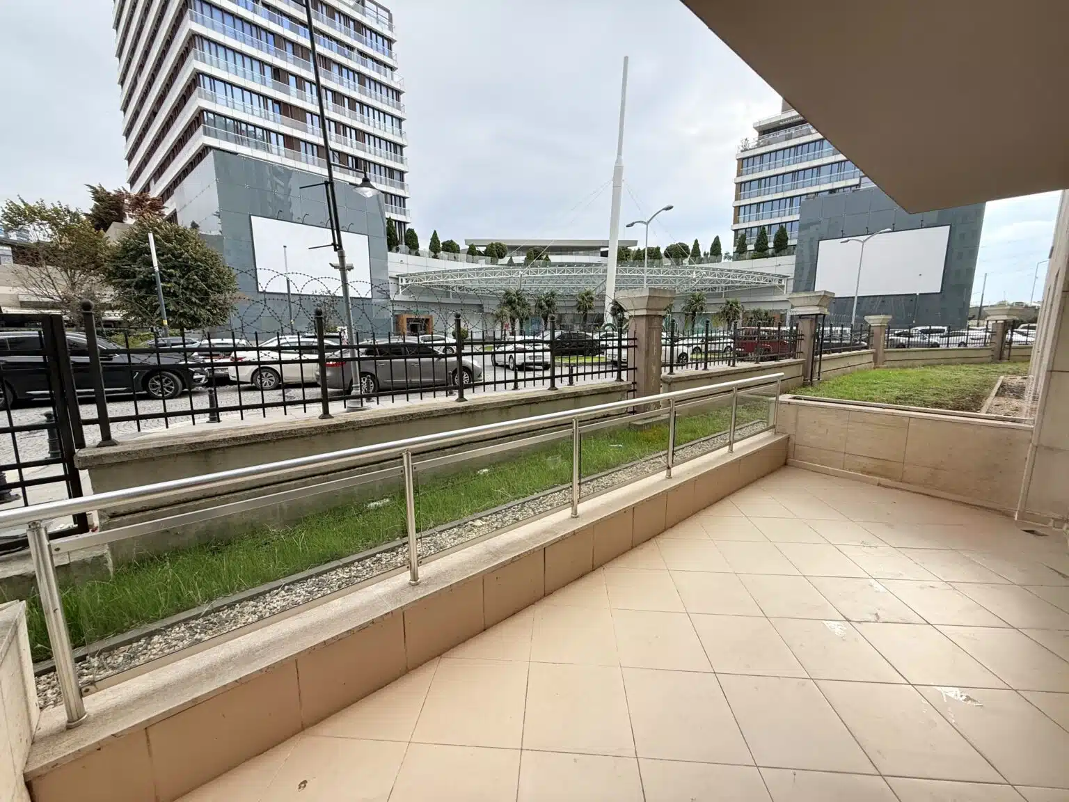Akbatı AVM Karşısında Akkoza Açelya’da Teraslı 248 m² Satılık 4+1 Bahçe Katı — 6