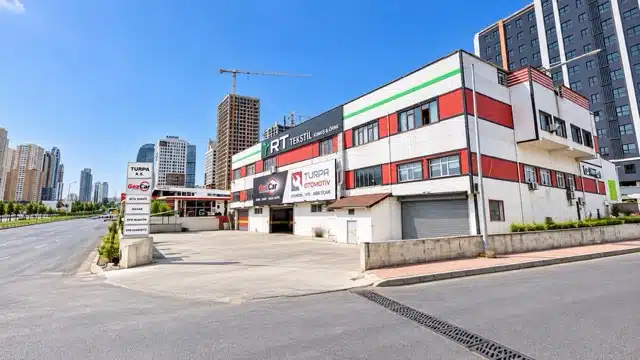 Haramidere Bağlantı Yolunda 2.000 m² Kiralık Fabrika / Depo